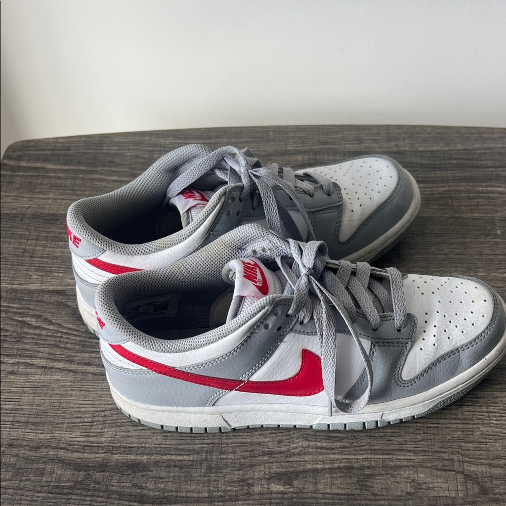 Nike White and Red Sneakers